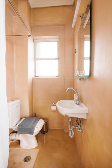 Adorable Sunny Studio With Private Balcony I Афіни Екстер'єр фото